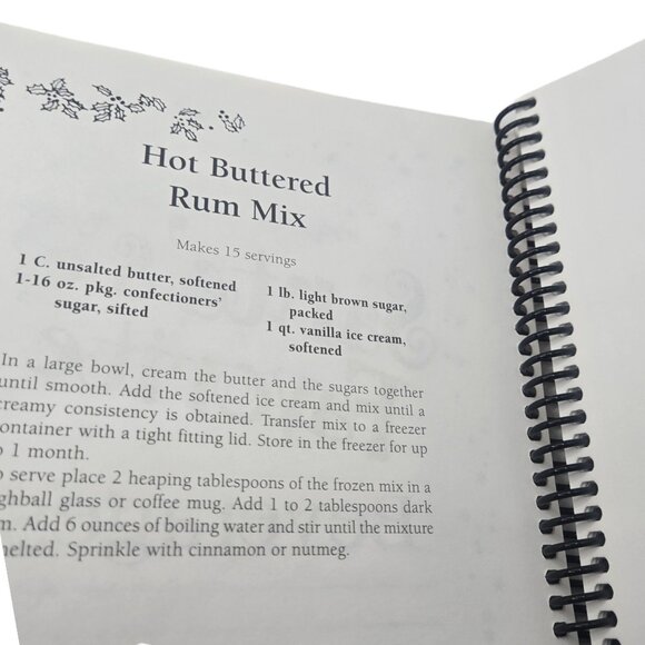 Santas Favorite Holiday Treats and Christmas Sweets Cookbook Christmas Recipe Bo - Picture 6 of 12